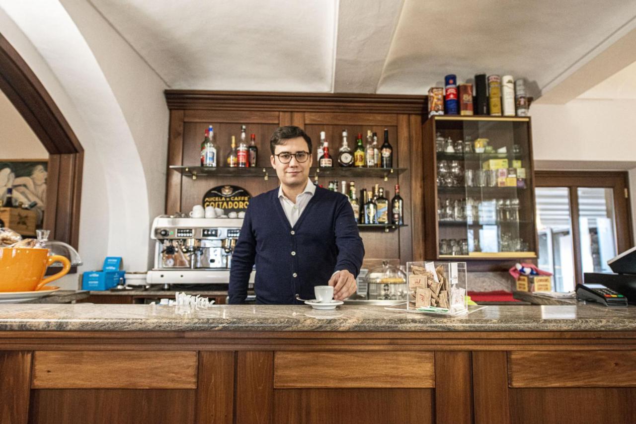 Locanda Italia Сералунга д'Алба Екстериор снимка